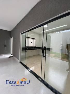 Casa 3/4 sendo 1 suíte Setor Três Marias.