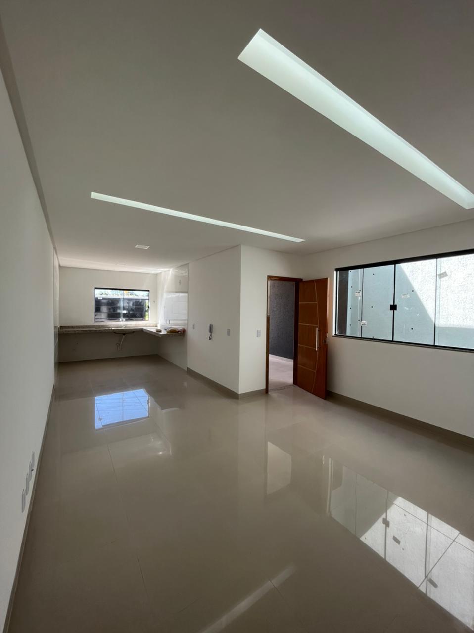 CASA 3 QUARTOS - TRÊS MARIAS 180m²