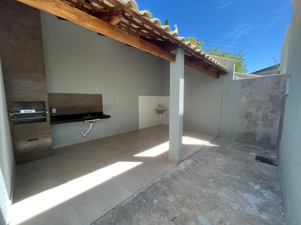 CASA 3 QUARTOS - TRÊS MARIAS 180m²