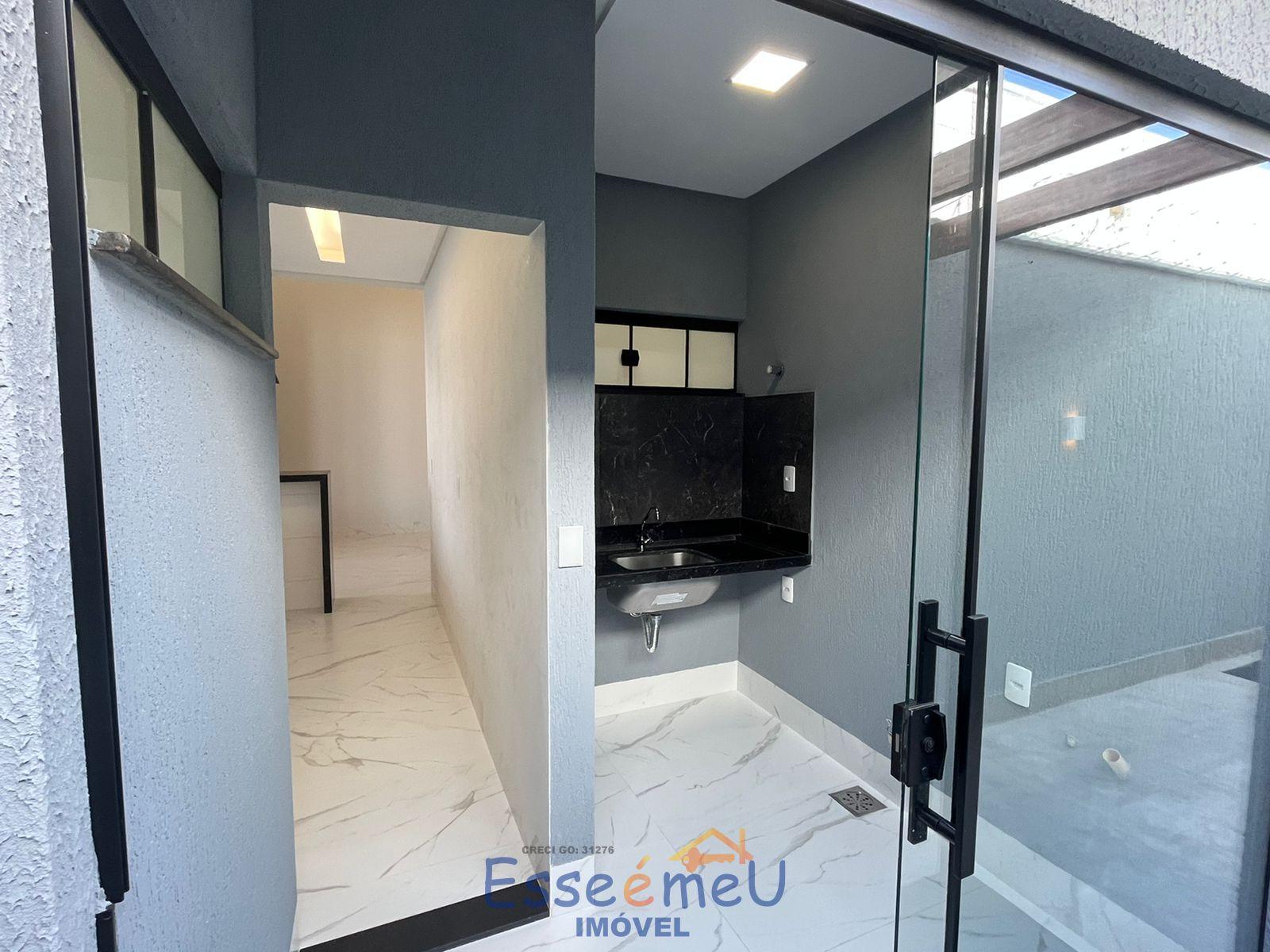 CASA 3Q - SETOR TRÊS MARIAS 300m²