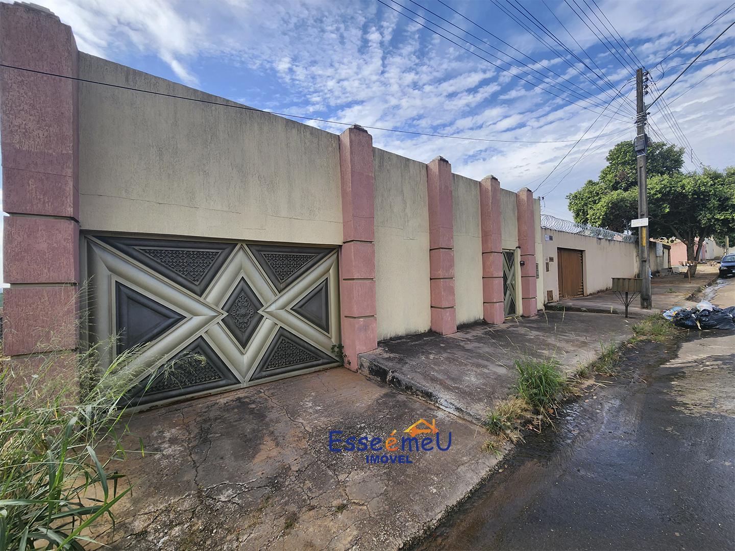 Casa para venda possui 117 metros quadrados com 3 quartos em Residencial Petrópolis - Goiânia - GO