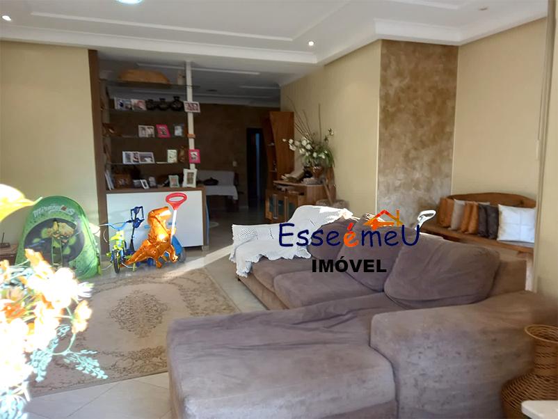 CASA TERREA 4 QUARTOS - JARDINS MADRI 390m²