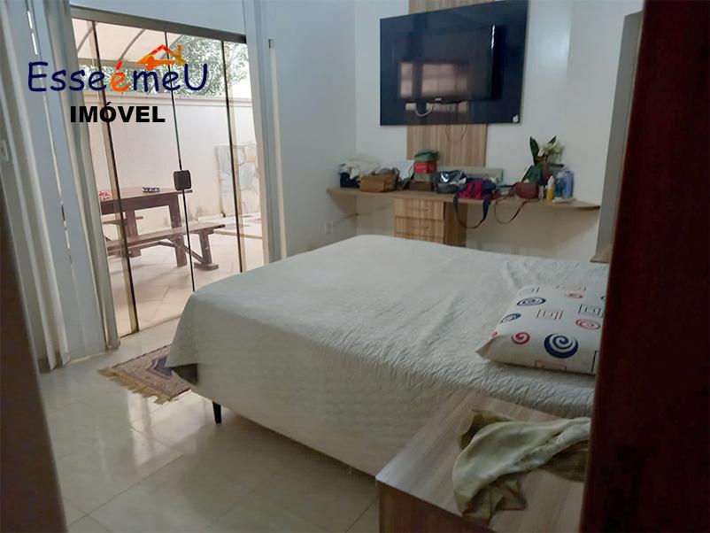 CASA TERREA 4 QUARTOS - JARDINS MADRI 390m²