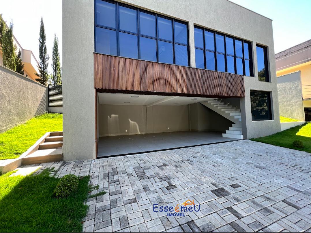 Linda Casa térrea Condomínio do Lago, 4 quartos, 3 suítes plenas, piscina aquecida