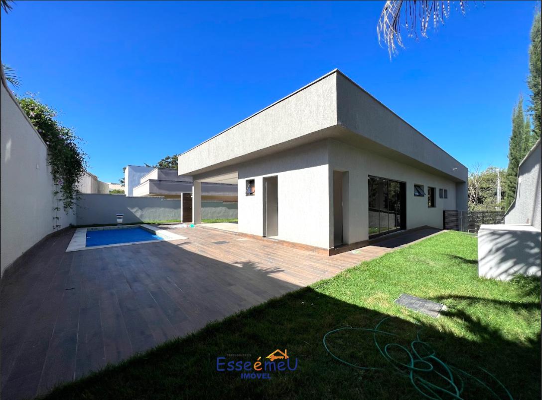 Linda Casa térrea Condomínio do Lago, 4 quartos, 3 suítes plenas, piscina aquecida
