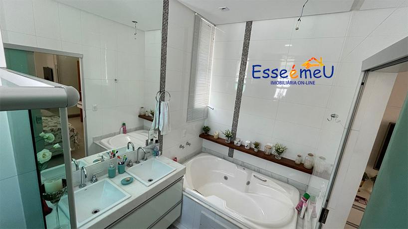 SOBRADO 3 QUARTOS SUITES - JARDINS MADRI 406m²