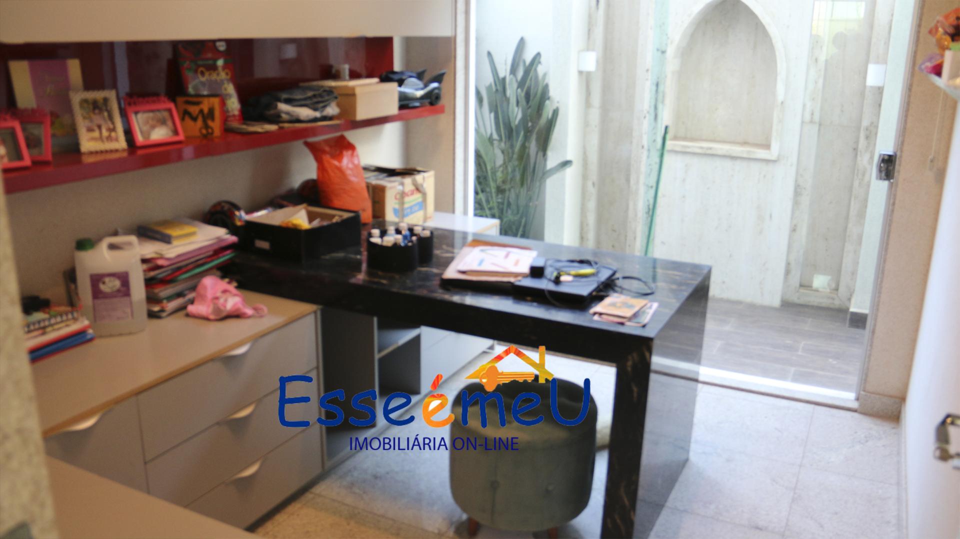 SOBRADO 4 QUARTOS - JARDINS MADRI 425m²