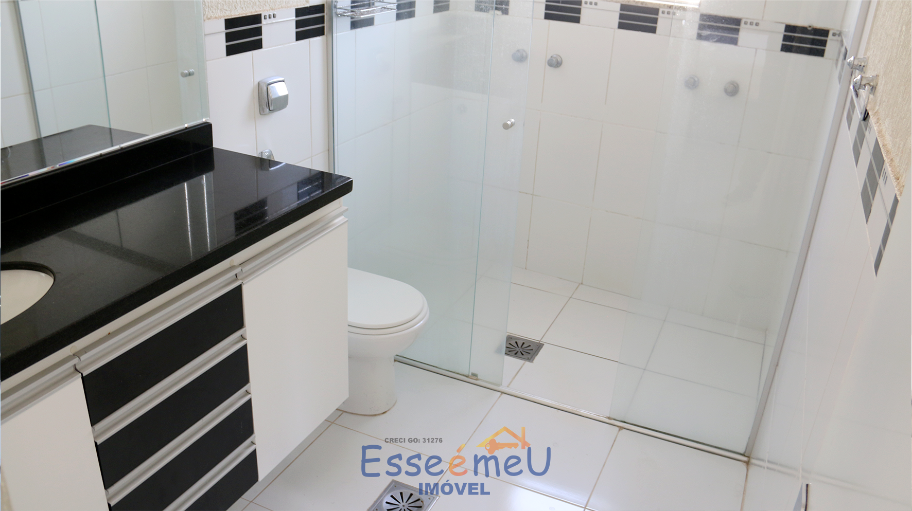 SOBRADO 5 QUARTOS JARDINS MADRI 370m²