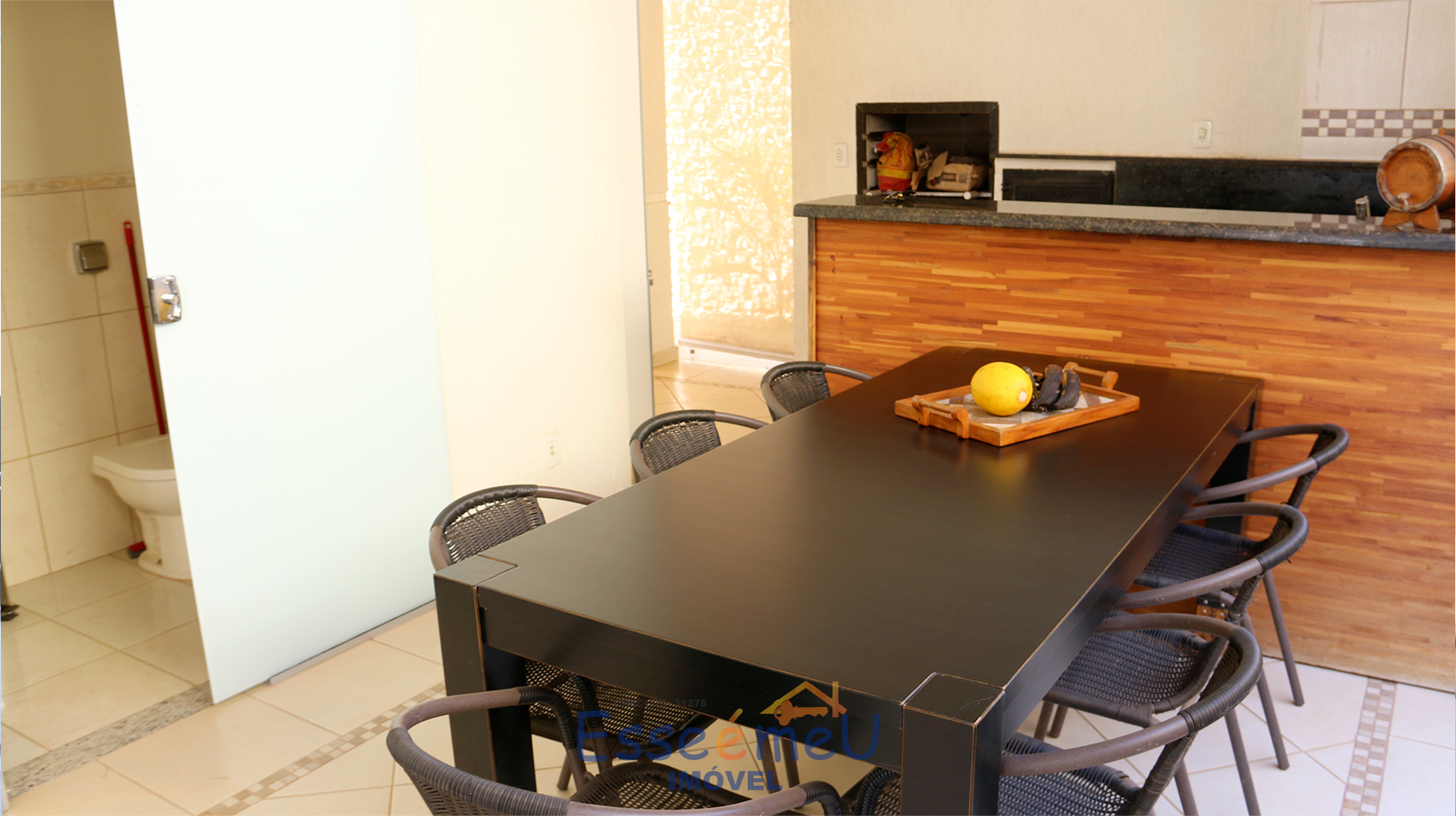 SOBRADO 5 QUARTOS JARDINS MADRI 370m²